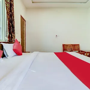 Oyo 78853 Hotel Raj Paradise Hotel